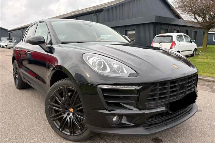 Sort Porsche Macan S fra 2016