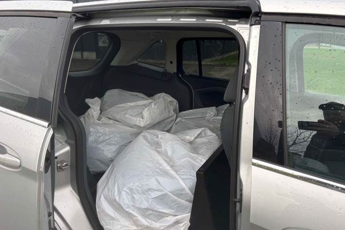 Sølv Ford Grand C-Max fra 2015