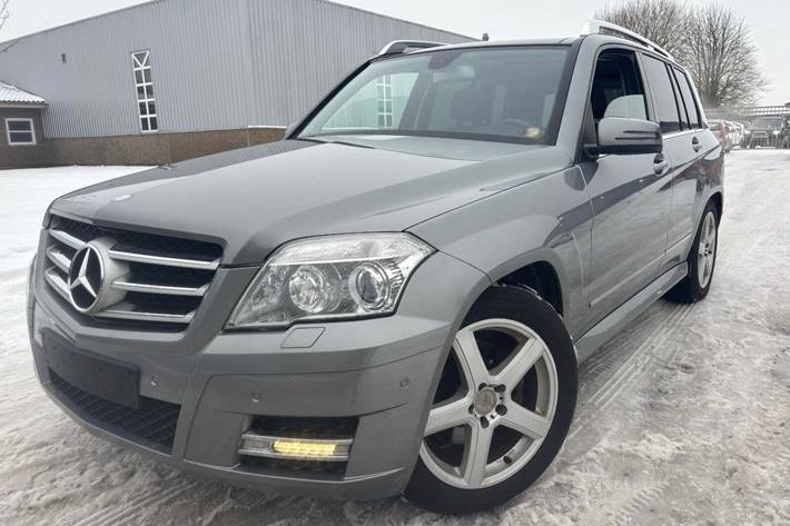 Sort Mercedes GLK350 fra 2011