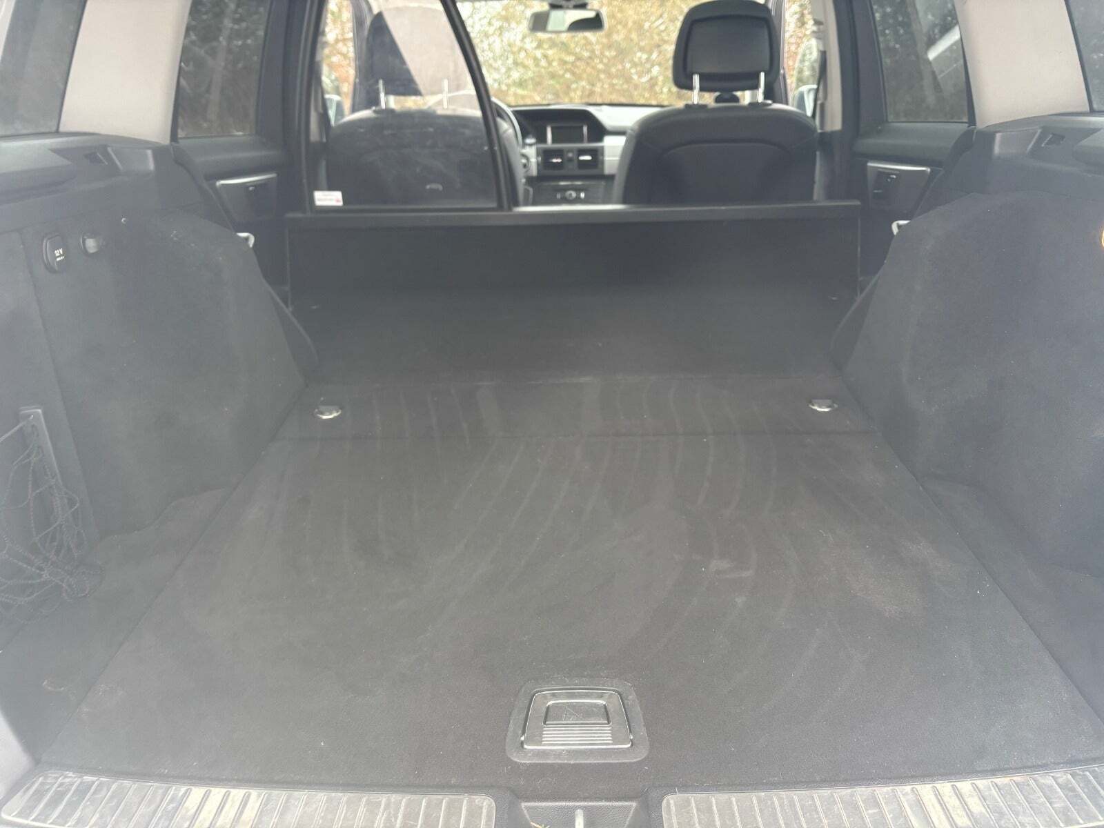 Sort Mercedes GLK350 fra 2011