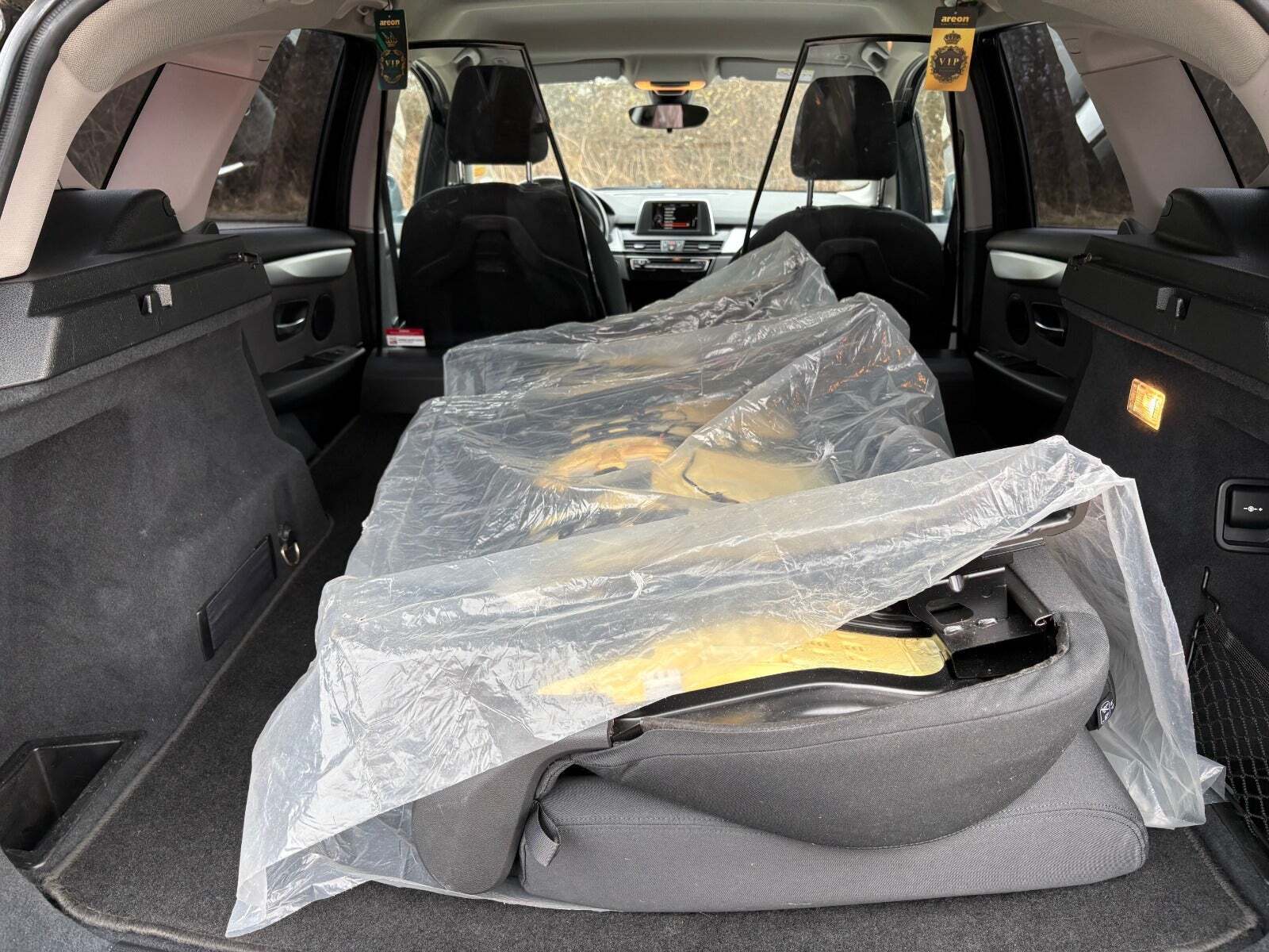 Sort BMW 218d fra 2016