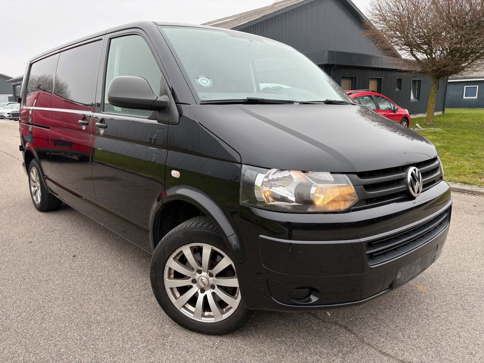 VW Transporter 2,0 TDi 140 Kassevogn DSG lang
