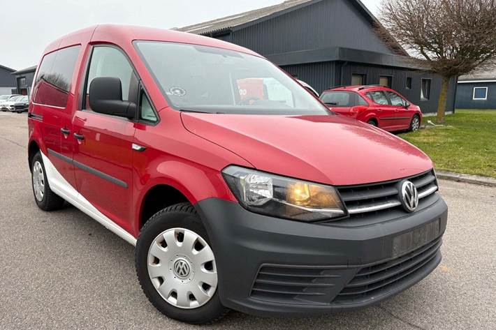 Gul VW Caddy fra 2017