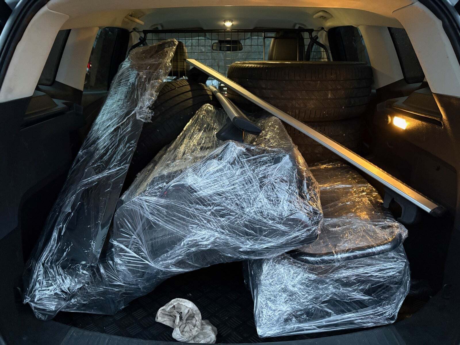 Sort Ford Kuga fra 2017