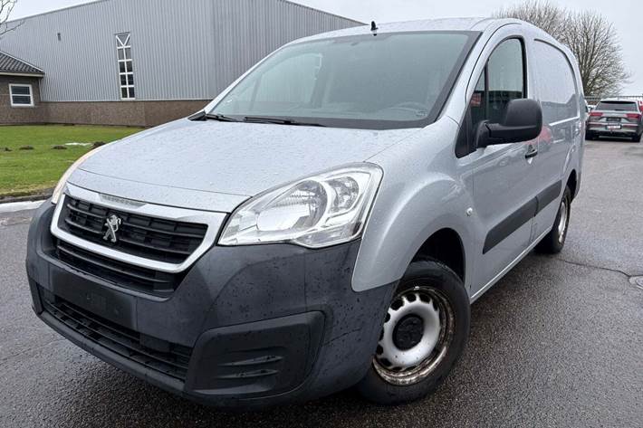 Sølv Peugeot Partner fra 2017