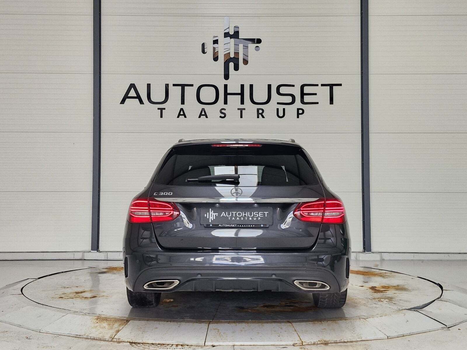 Mercedes C300 2,0 AMG Line Night Edition stc. aut.