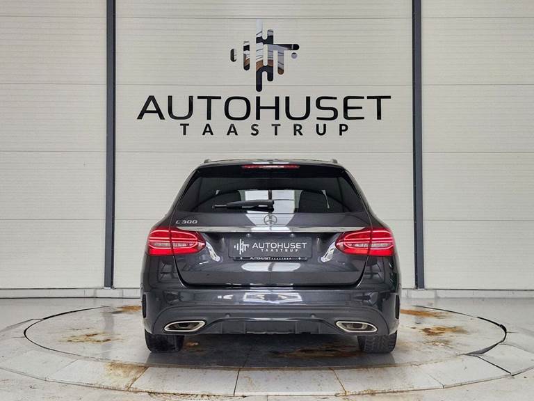 Mercedes C300 2,0 AMG Line Night Edition stc. aut.