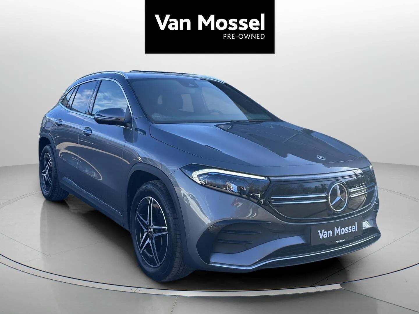 Grå Mercedes EQA250 fra 2023