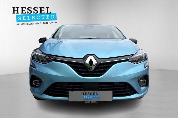 Beige Renault Clio V fra 2020