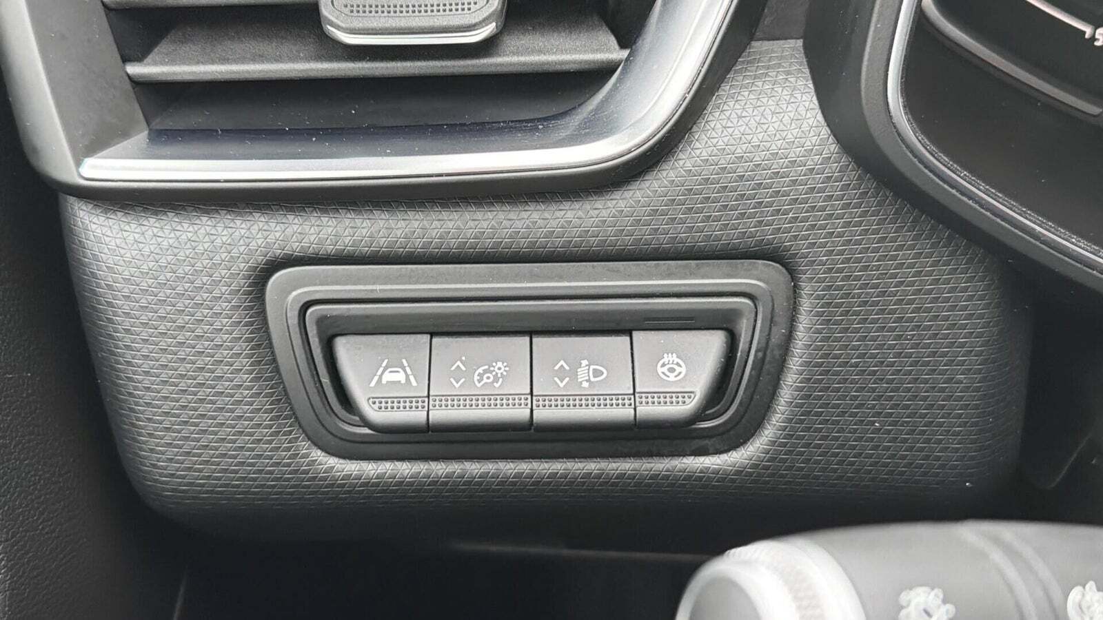 Beige Renault Clio V fra 2020