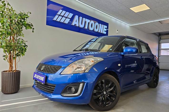 Blå Suzuki Swift fra 2016