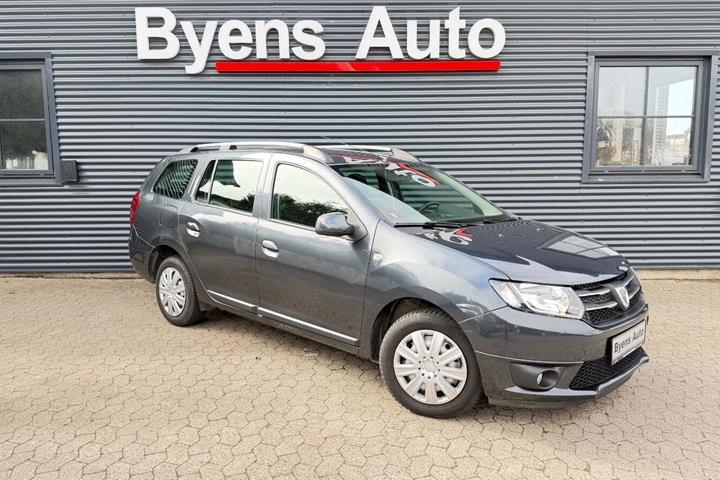 Grå Dacia Logan fra 2016 set udefra