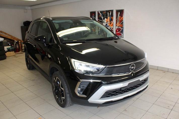 Sort Opel Crossland fra 2021