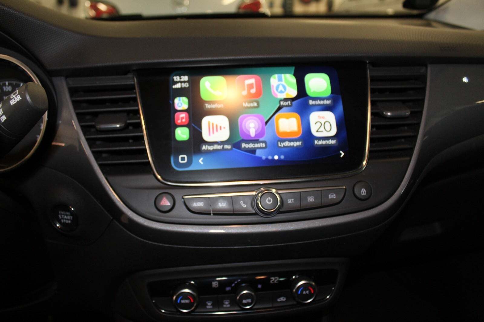 Sort Opel Crossland fra 2021