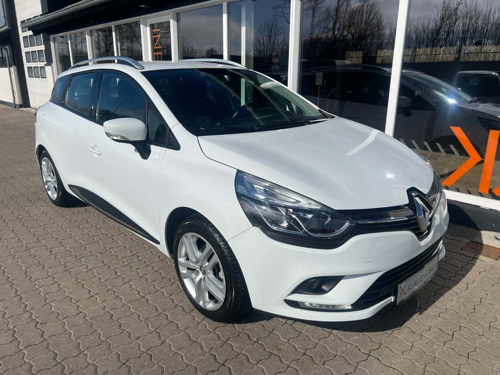 Renault Clio IV 0,9 TCe 90 Expression Sport Tourer