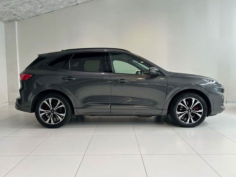 Ford Kuga 2,5 PHEV ST-Line X CVT