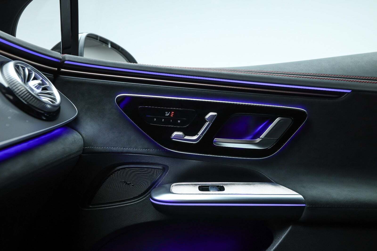 Sort Mercedes EQE350+ fra 2026