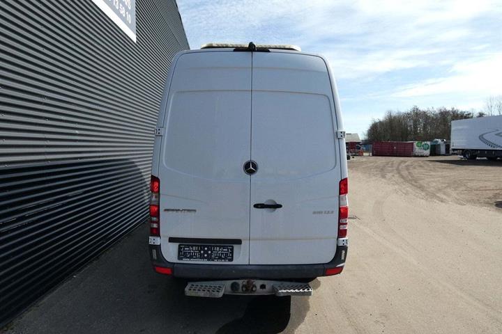 Hvid Mercedes Sprinter 316 fra 2017