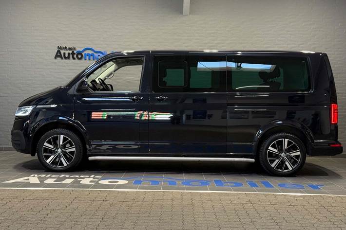 Sort VW Multivan fra 2020