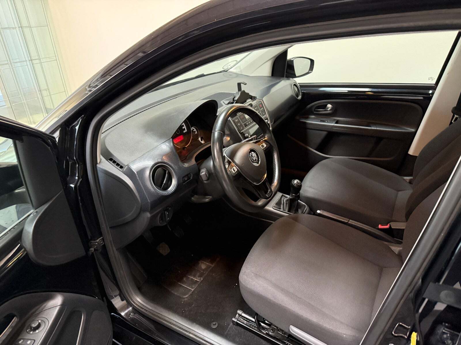 Sort VW UP! fra 2017