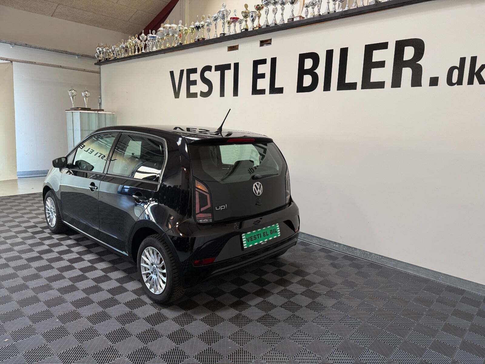 Sort VW UP! fra 2017