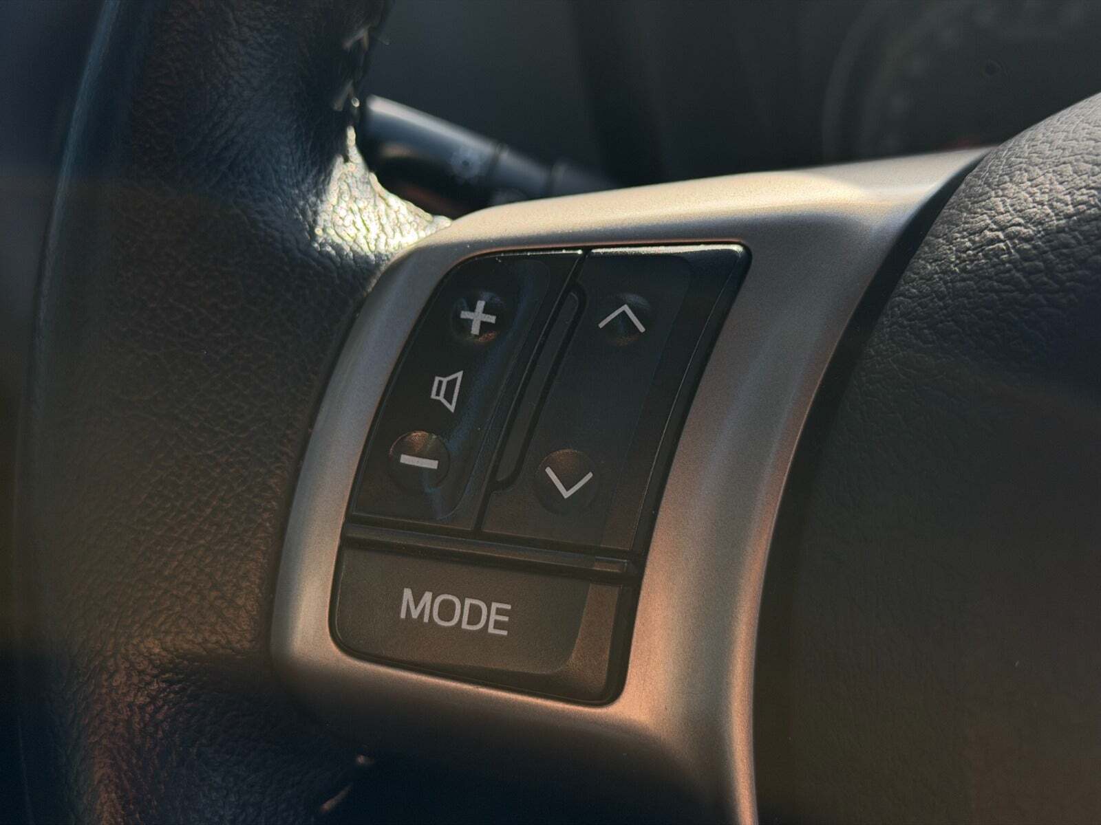 Brun Toyota Yaris fra 2015