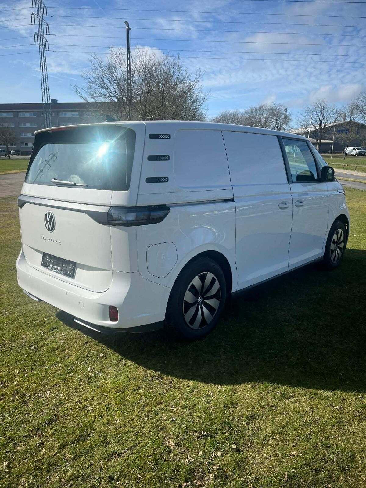 Hvid VW ID.Buzz fra 2026