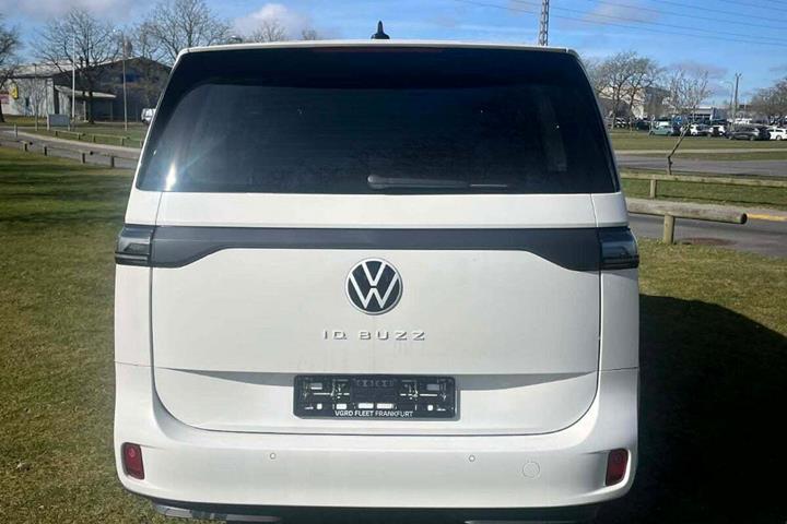 Hvid VW ID.Buzz fra 2026