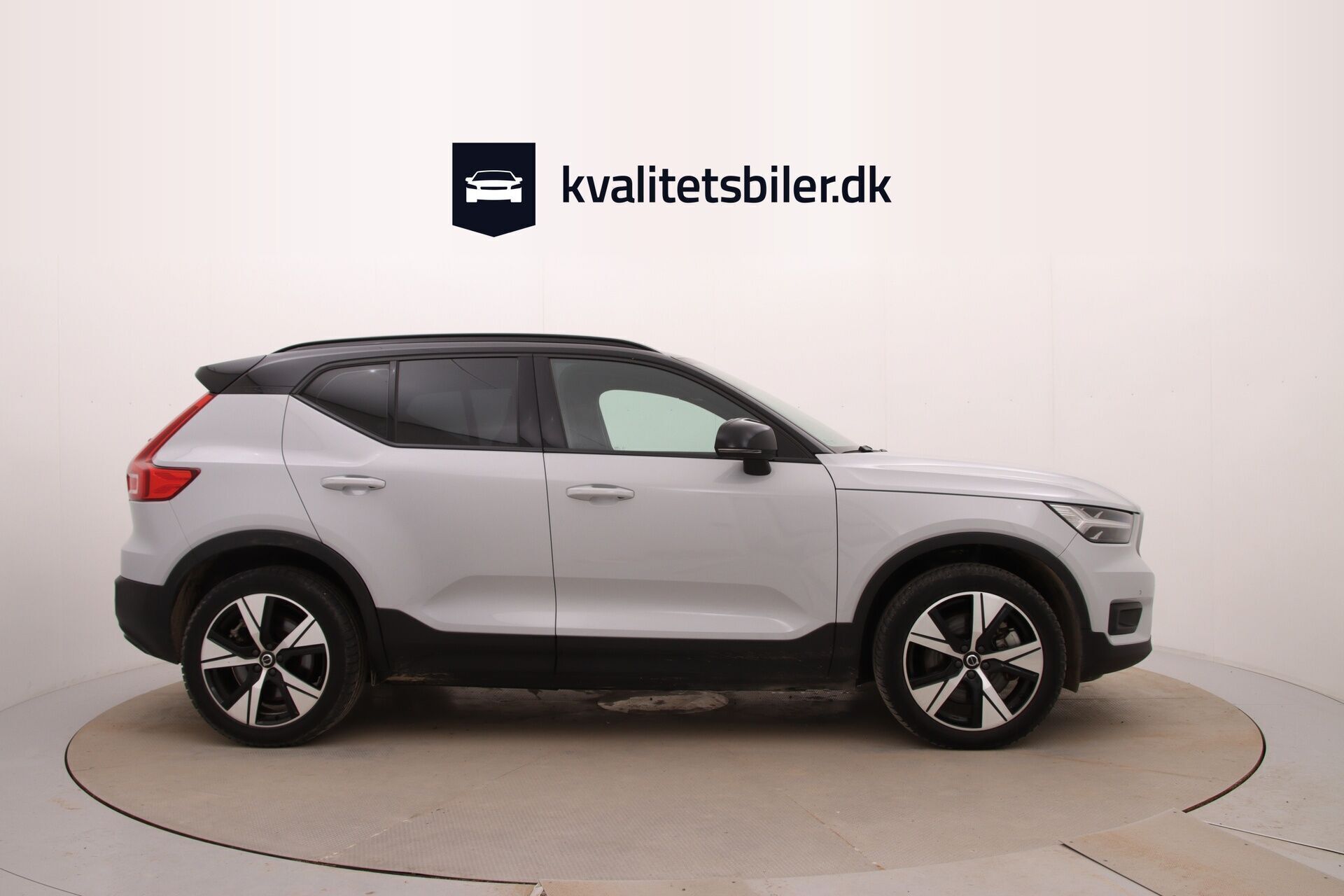 Volvo XC40 P8 Recharge Twin R-design AWD 408HK 5d Aut.