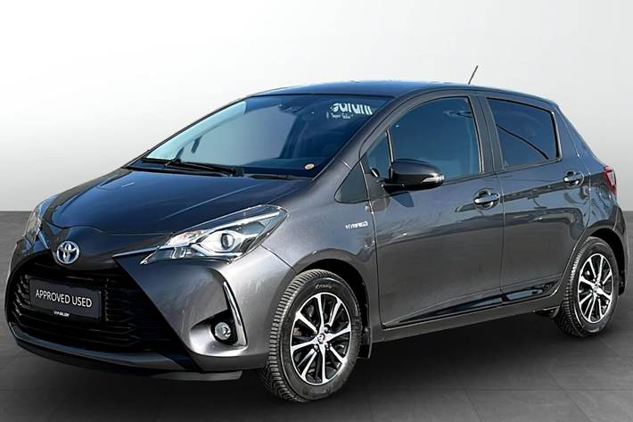 Grå Toyota Yaris fra 2018