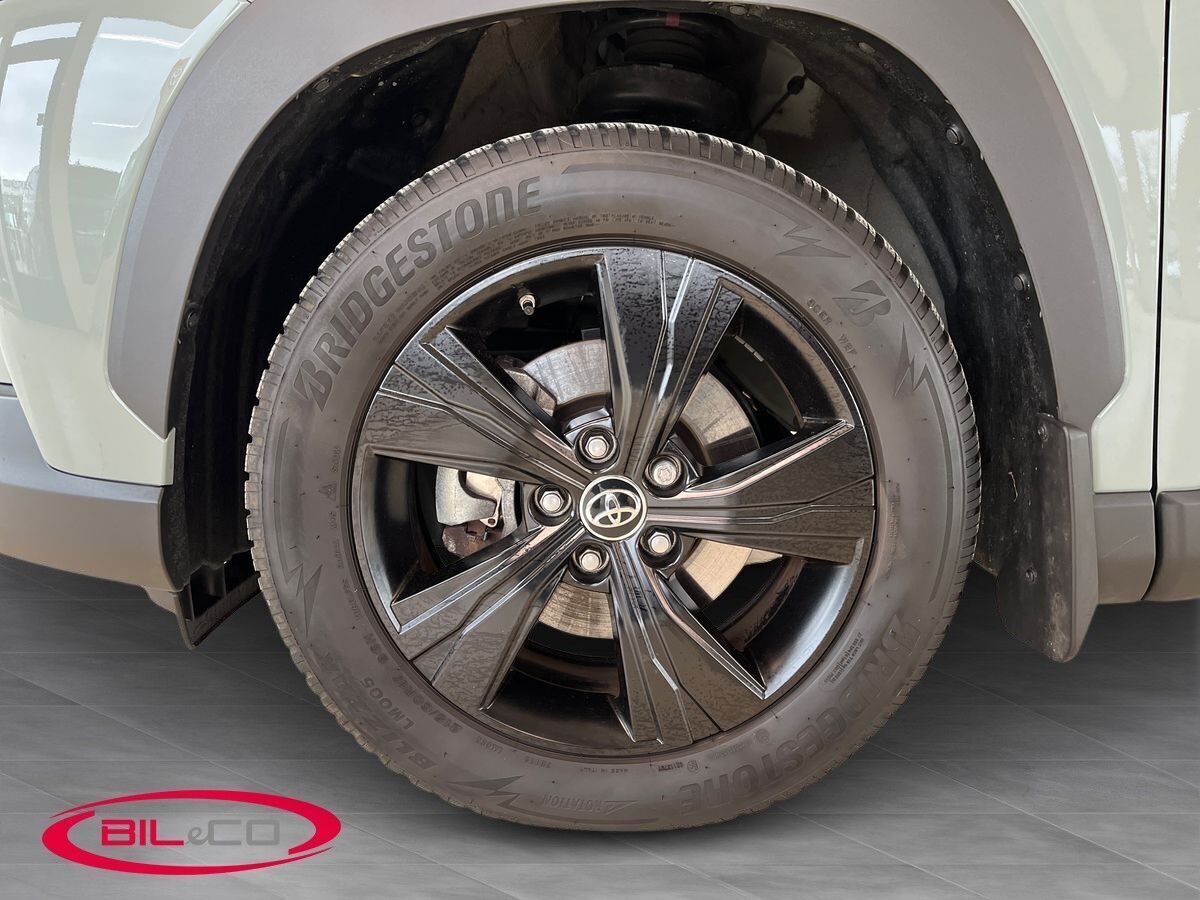undefined Toyota Corolla Cross fra 2024