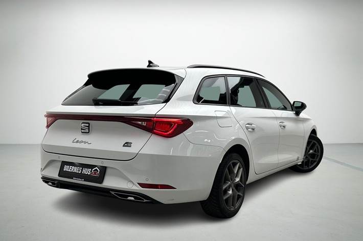 Hvid Seat Leon fra 2020