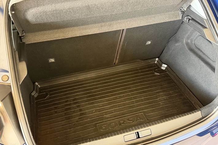 Blå Opel Corsa fra 2021