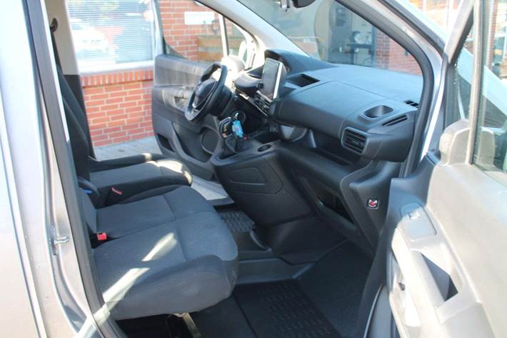 undefined Peugeot Partner fra 2021