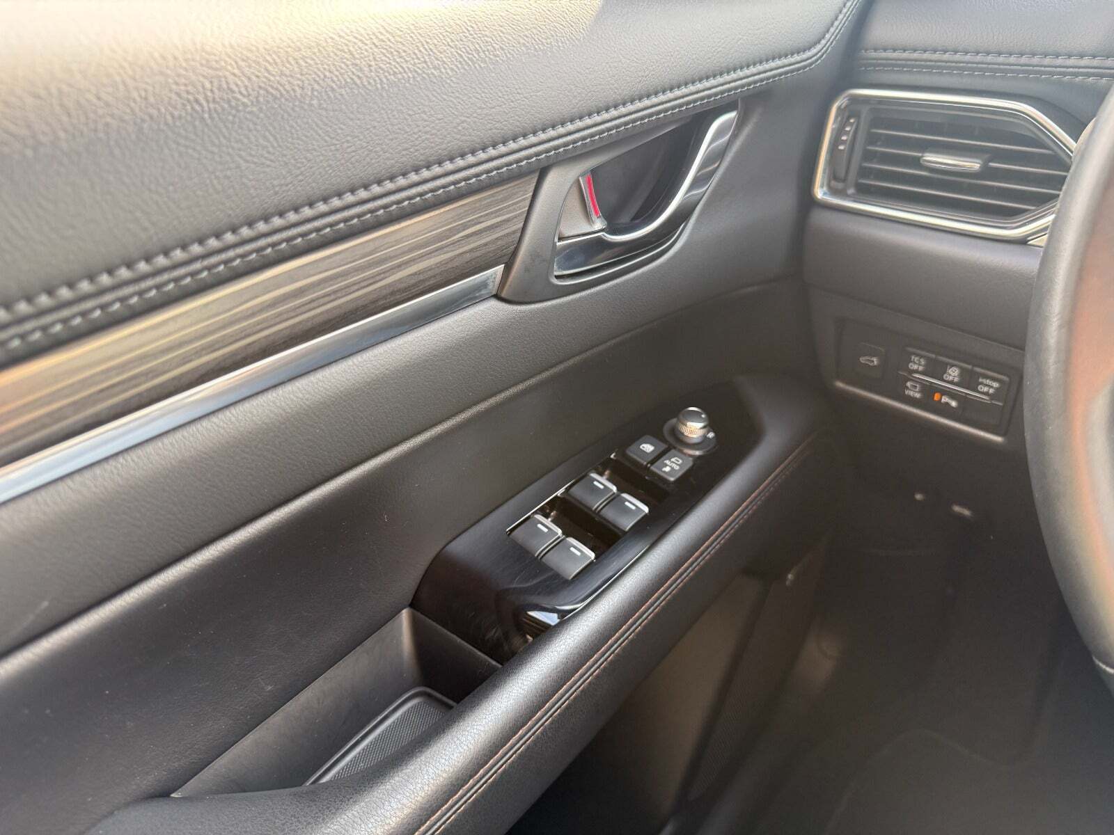 Grå Mazda CX-5 fra 2022