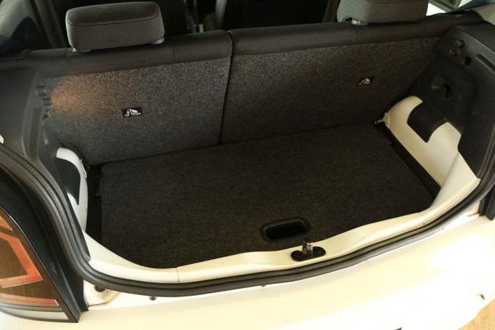 Grøn VW E-UP! fra 2021