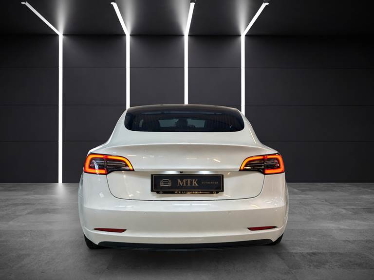 Tesla Model 3 Performance AWD