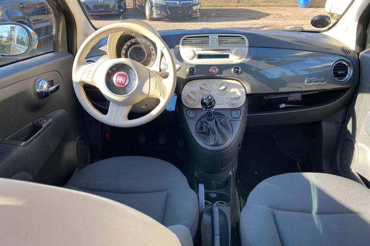 Grå Fiat 500 fra 2008