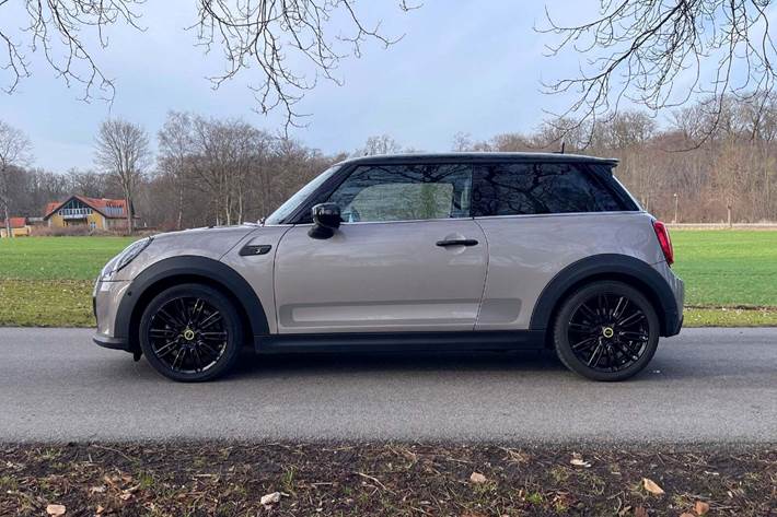 Grå Mini Cooper SE fra 2022