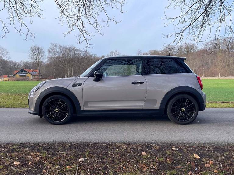 Mini Cooper SE Collection