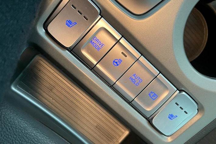 Hvid Hyundai Kona fra 2022