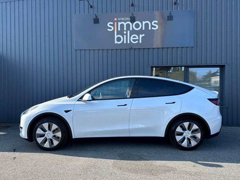 Tesla Model Y Long Range RWD