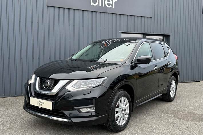 Sort Nissan X-Trail fra 2019