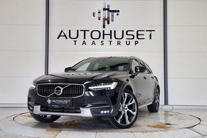 Sort Volvo V90 CC fra 2019