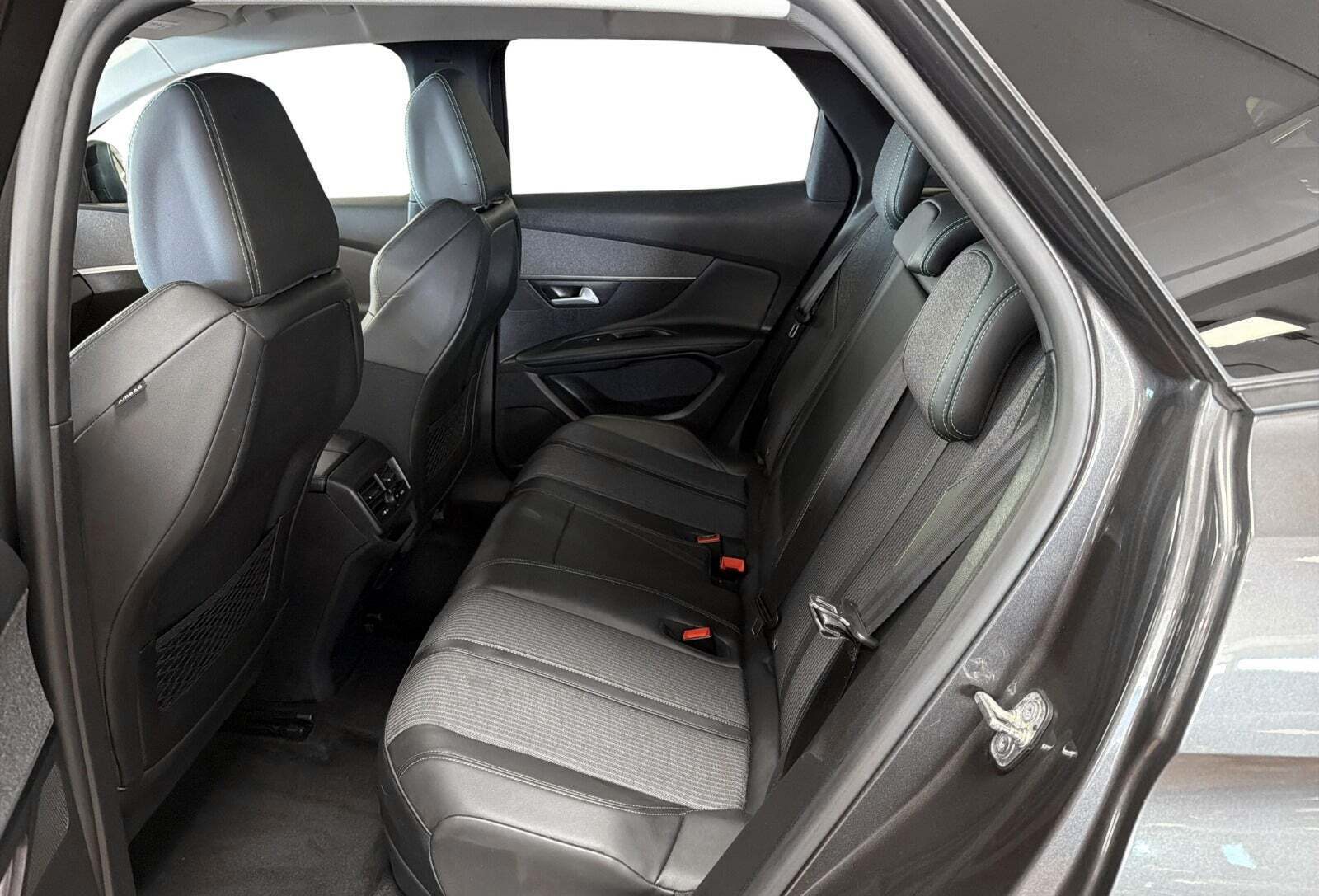 Peugeot 3008 1,6 Hybrid Allure Limited EAT8