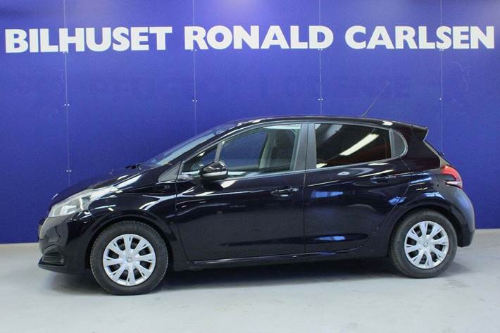 Blå Peugeot 208 fra 2018