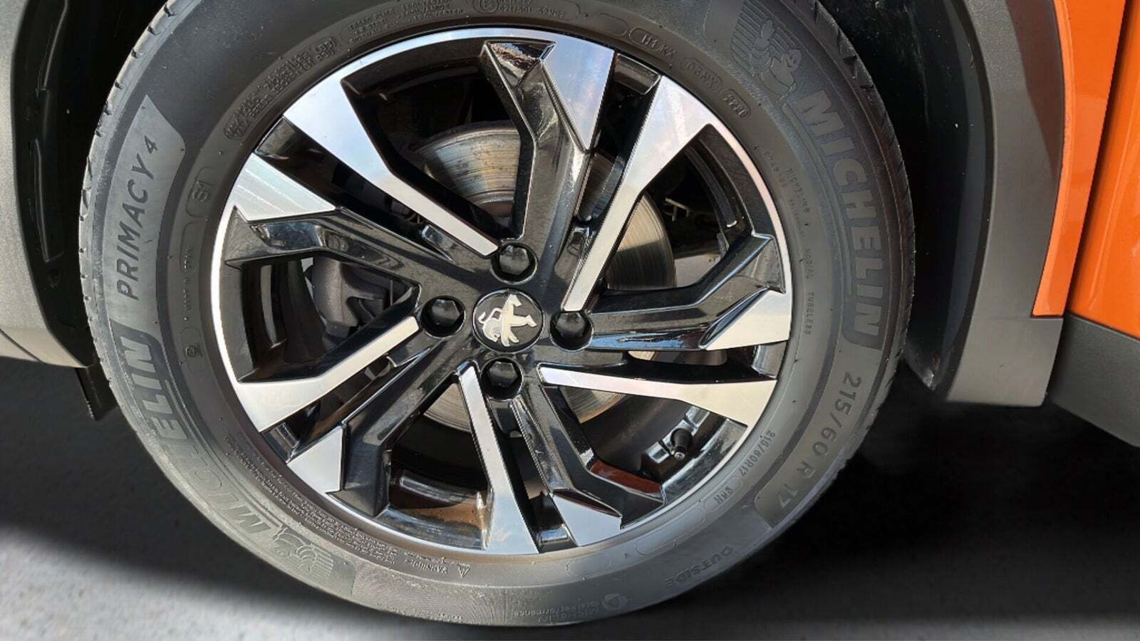 Bronze Peugeot 2008 fra 2020