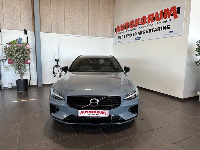 Volvo V60 2,0 T6 ReCharge R-Design aut. AWD