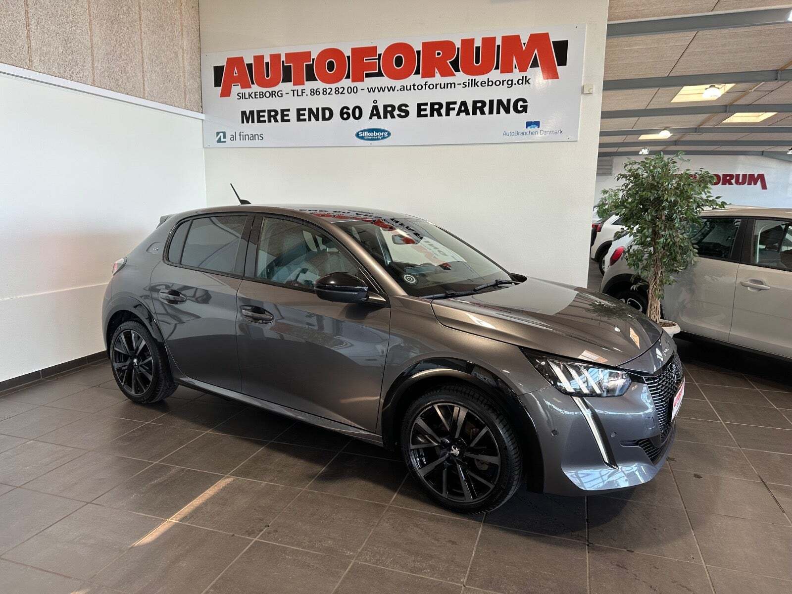 Peugeot 208 1,2 PureTech 100 GT