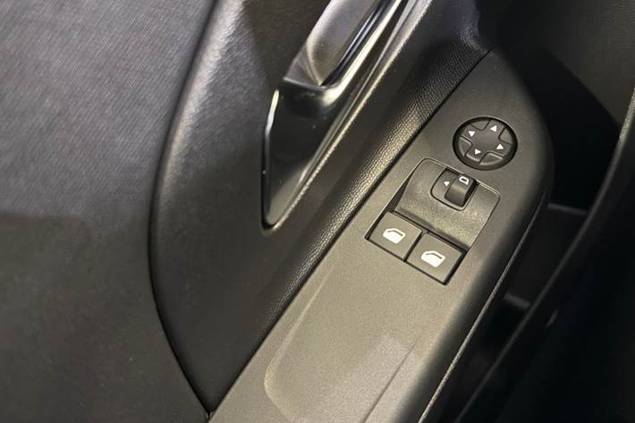 Rød Opel Corsa-e fra 2023